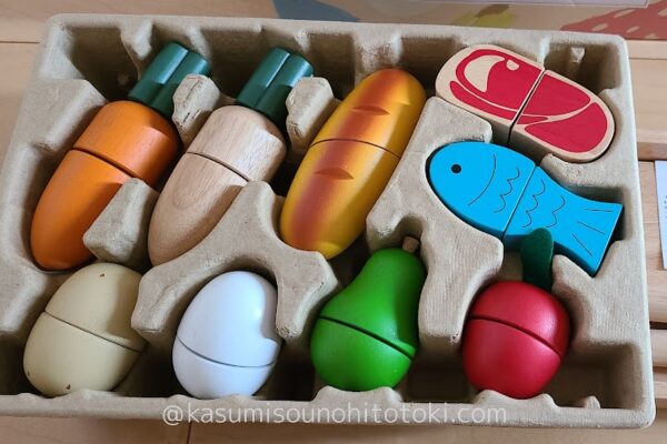すくスクレンタルで届いた知育おもちゃの写真|Ed.Inter _ First Little Chef③袋から開封してみた